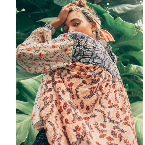 FREE PEOPLE DANI BUTTON DOWN TOP - Picture 2 of 10